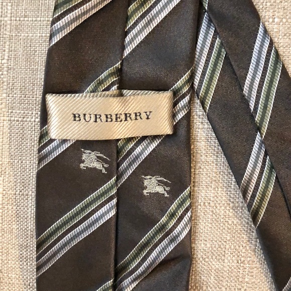 Burberry silk stopped grey/green/silver tie - Picture 2 of 5
